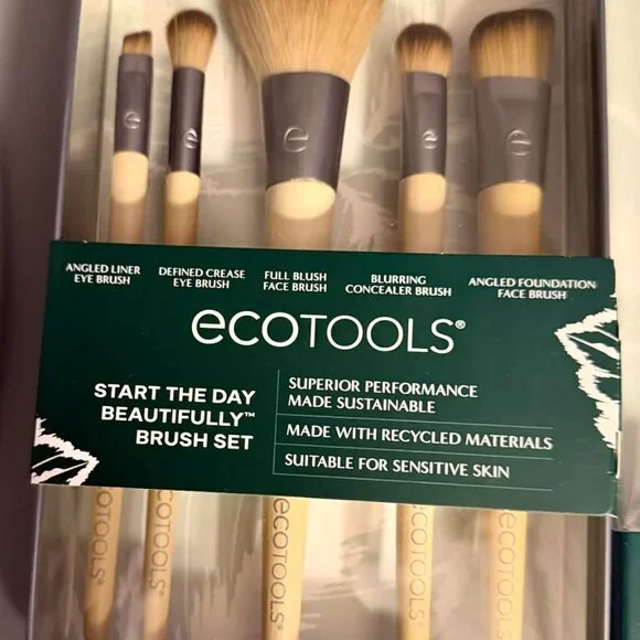 EcoTools Brush/Blender/Shampoo BUNDLE - BRAND NEW 8 brushes/1 blender/1 shampoo - Picture 2 of 7